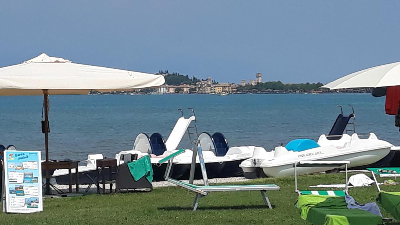 Villa Ida - 2 Bedrooms Apartment With Private Garden Sirmione Exterior foto